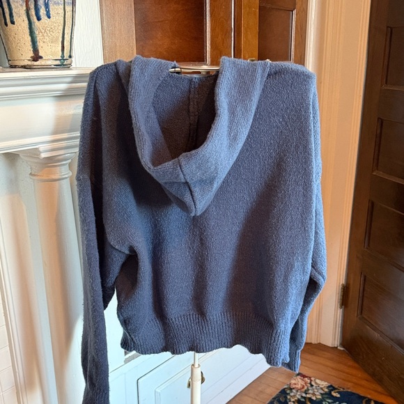 Cozy Hooded Sweater in Deep Blue- NWT - Picture 3 of 3
